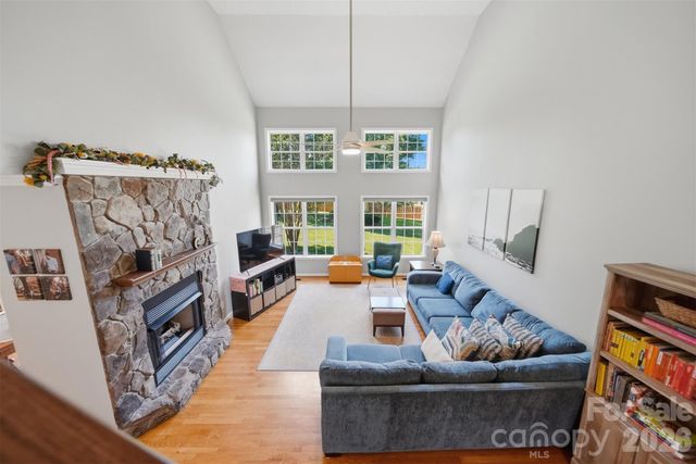 4005 Brickfield Street, Hickory, NC 28602