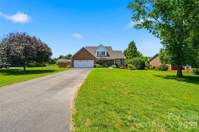 4005 Brickfield Street, Hickory, NC 28602