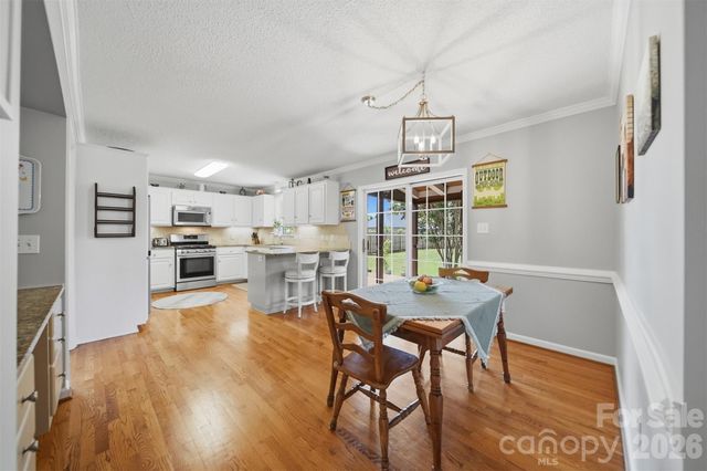 4005 Brickfield Street, Hickory, NC 28602