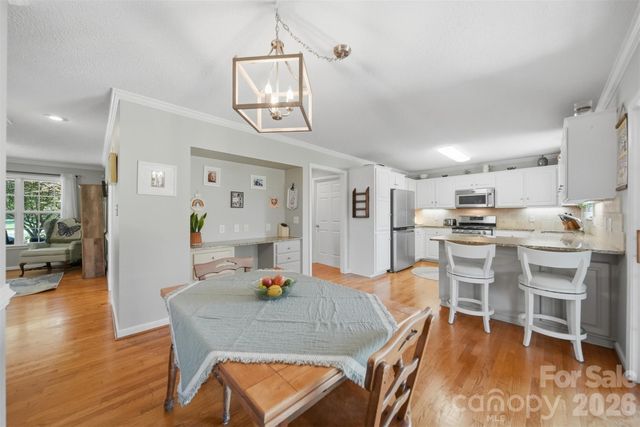 4005 Brickfield Street, Hickory, NC 28602