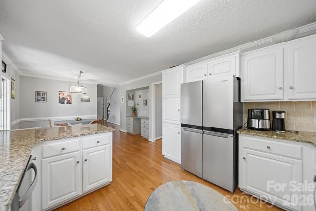 4005 Brickfield Street, Hickory, NC 28602