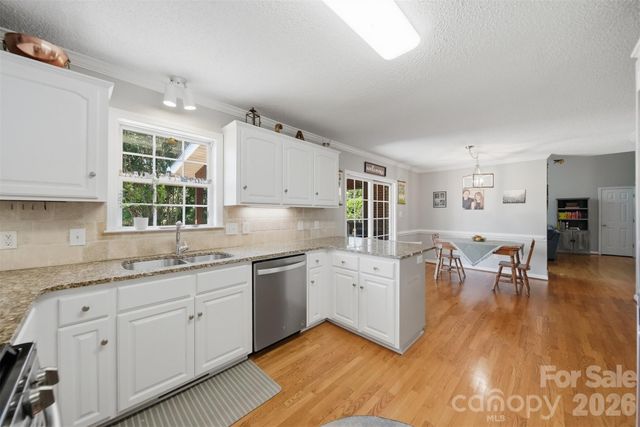 4005 Brickfield Street, Hickory, NC 28602