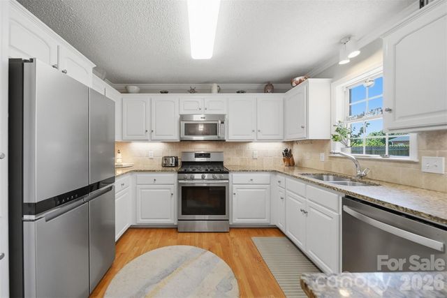 4005 Brickfield Street, Hickory, NC 28602