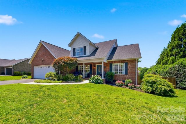 4005 Brickfield Street, Hickory, NC 28602