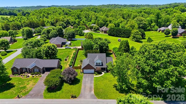 4005 Brickfield Street, Hickory, NC 28602
