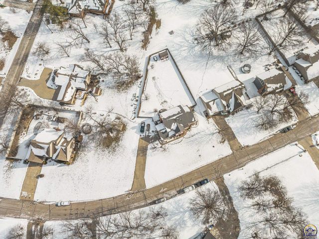 7412 SW Fountaindale RD, Topeka, KS 66614