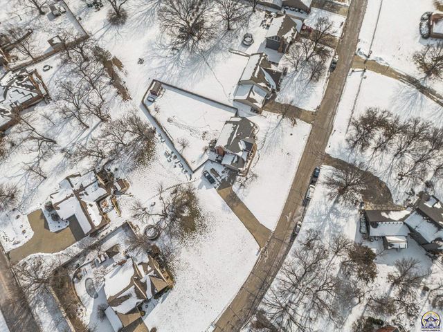 7412 SW Fountaindale RD, Topeka, KS 66614