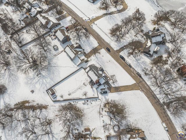 7412 SW Fountaindale RD, Topeka, KS 66614