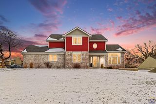 7412 SW Fountaindale RD, Topeka, KS 66614