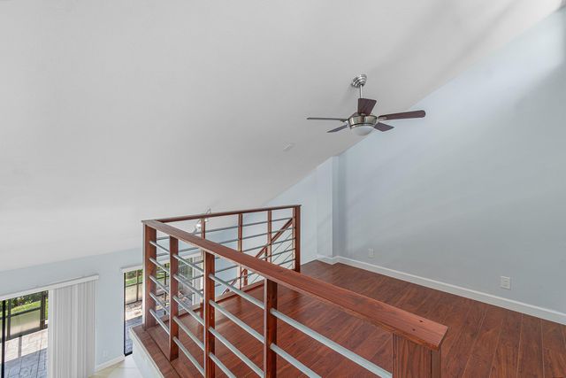 6850 NW 2ND Avenue 18, Boca Raton, FL 33487