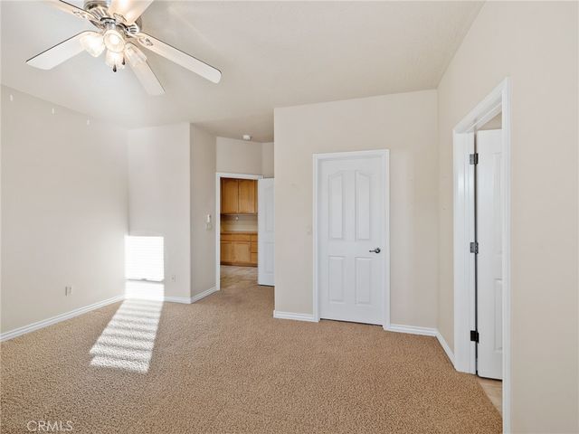 11385 Oak Ridge, Oak Hills, CA 92344