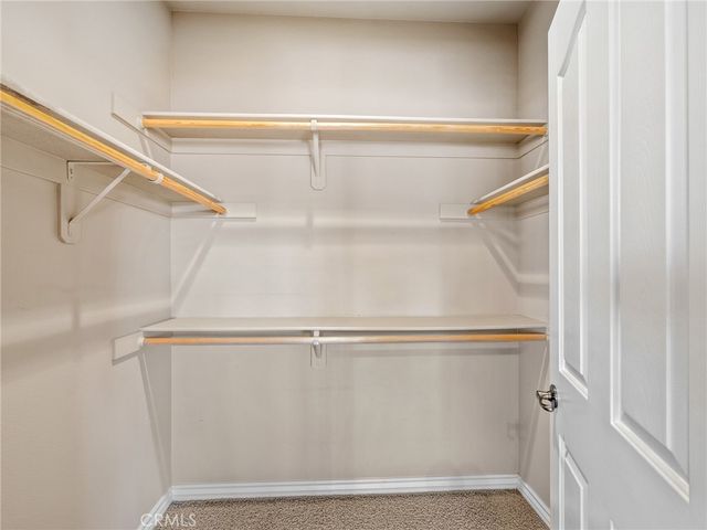 11385 Oak Ridge, Oak Hills, CA 92344