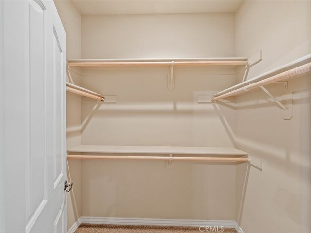 11385 Oak Ridge, Oak Hills, CA 92344