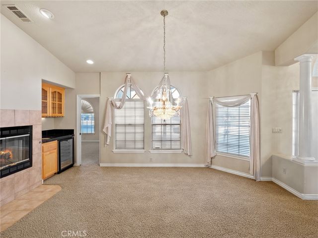 11385 Oak Ridge, Oak Hills, CA 92344