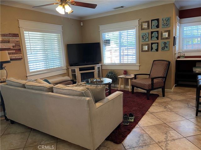 113 11th, Redlands, CA 92374