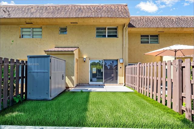 7175 Nova Drive 303, Davie, FL 33317