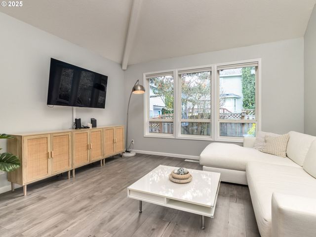 14140 Sw CHEHALEM Ct, Portland, OR 97223