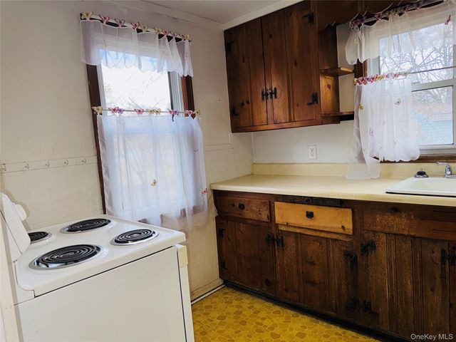 1 Oxford Road, Goshen, NY 10924