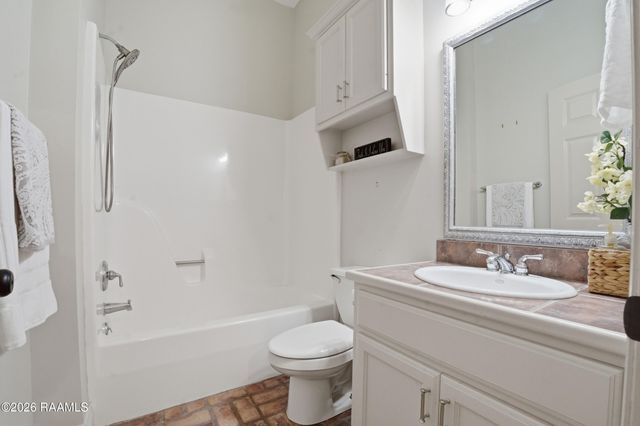 106 Freeport Circle, Lafayette, LA 70508