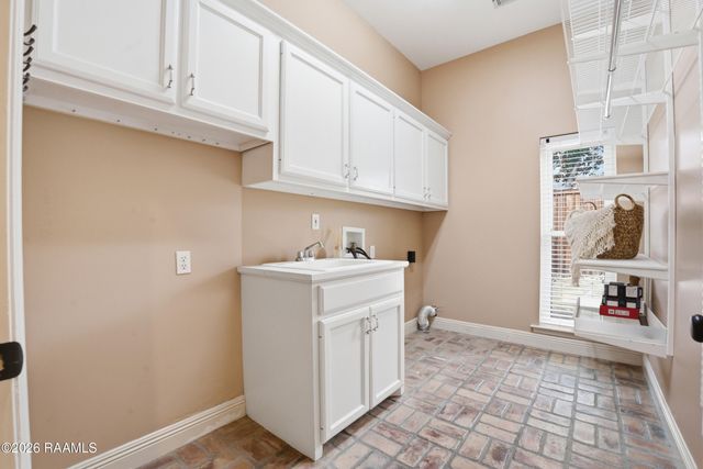 106 Freeport Circle, Lafayette, LA 70508