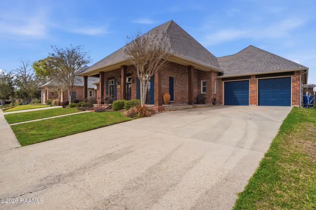 106 Freeport Circle, Lafayette, LA 70508