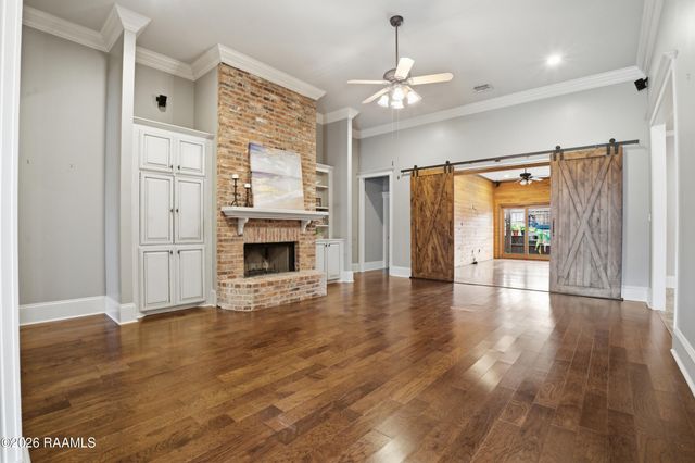 106 Freeport Circle, Lafayette, LA 70508