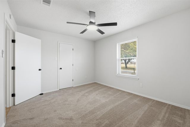 6601 JERRI LYNN Drive, Watauga, TX 76148