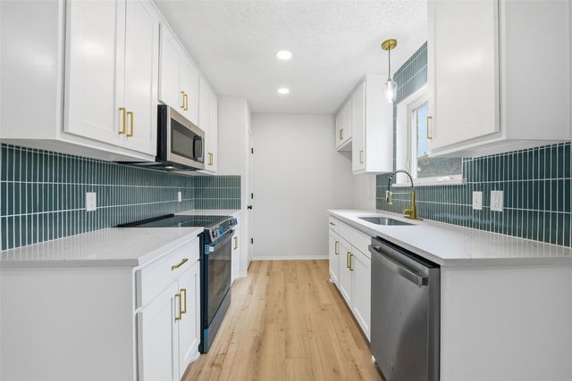 6601 JERRI LYNN Drive, Watauga, TX 76148