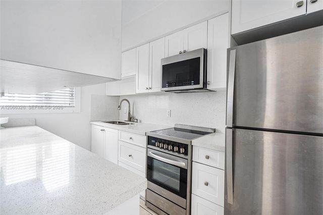 1120 Venetian Way 1C, Miami, FL 33139