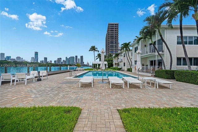 1120 Venetian Way 1C, Miami, FL 33139
