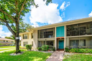9810 Pineapple Tree Drive 101, Boynton Beach, FL 33436