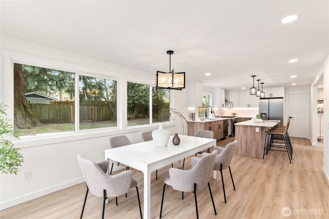 32211 26th Avenue SW, Federal Way, WA 98023