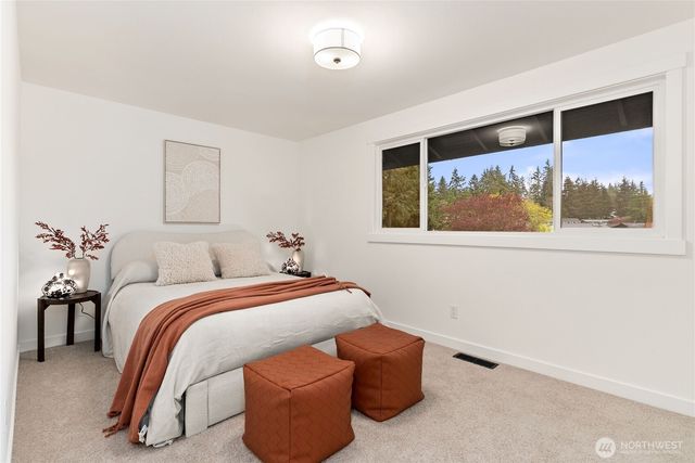 32211 26th Avenue SW, Federal Way, WA 98023