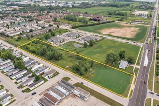 1373 BELLEVUE STREET, Green Bay, WI 54311