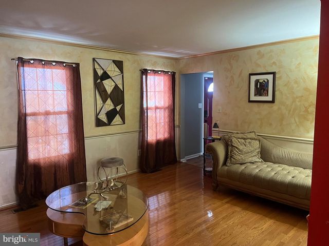 6 BLACKBURN CT, Burtonsville, MD 20866