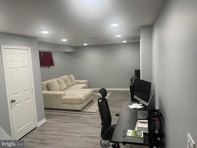 6 BLACKBURN CT, Burtonsville, MD 20866