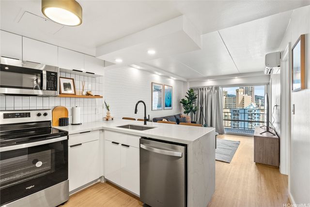 1777 Ala Moana Boulevard 1805, Honolulu, HI 96815