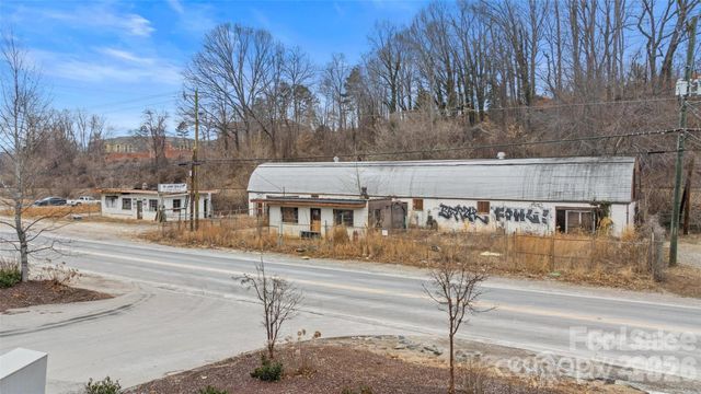 58 Sweeten Creek Road, Asheville, NC 28804