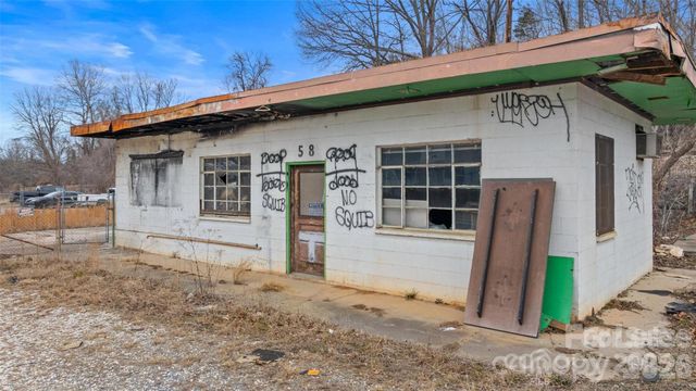 58 Sweeten Creek Road, Asheville, NC 28804