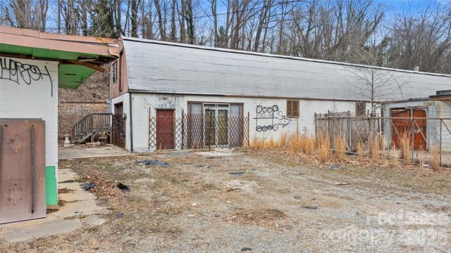 58 Sweeten Creek Road, Asheville, NC 28804