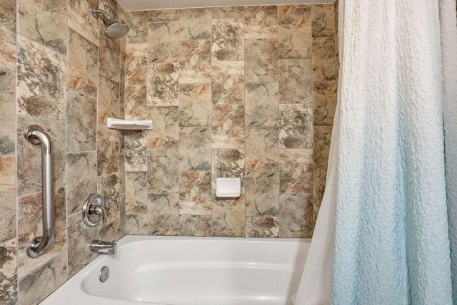 4112 W Kathleen Ave, Spokane, WA 99208