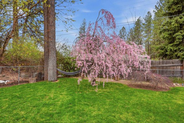 4112 W Kathleen Ave, Spokane, WA 99208