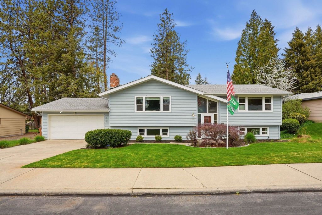 4112 W Kathleen Ave, Spokane, WA 99208