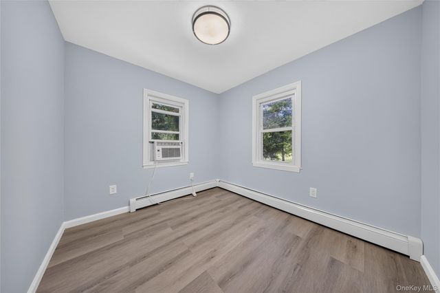 40 Christian Avenue, Setauket, NY 11733