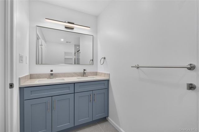 40 Christian Avenue, Setauket, NY 11733
