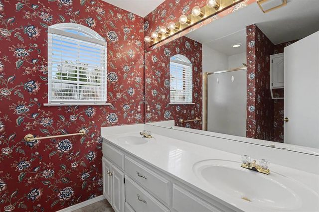4433 Day Lilly Lane, Oklahoma City, OK 73120
