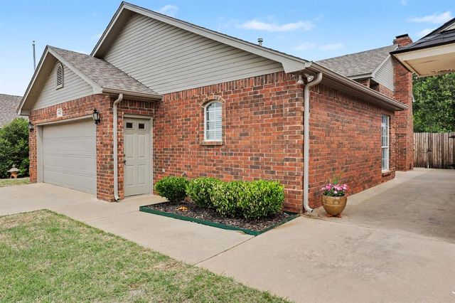 4433 Day Lilly Lane, Oklahoma City, OK 73120
