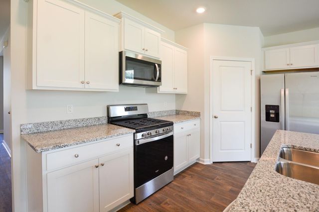 411 Zenith Boulevard, Summerville, SC 29486