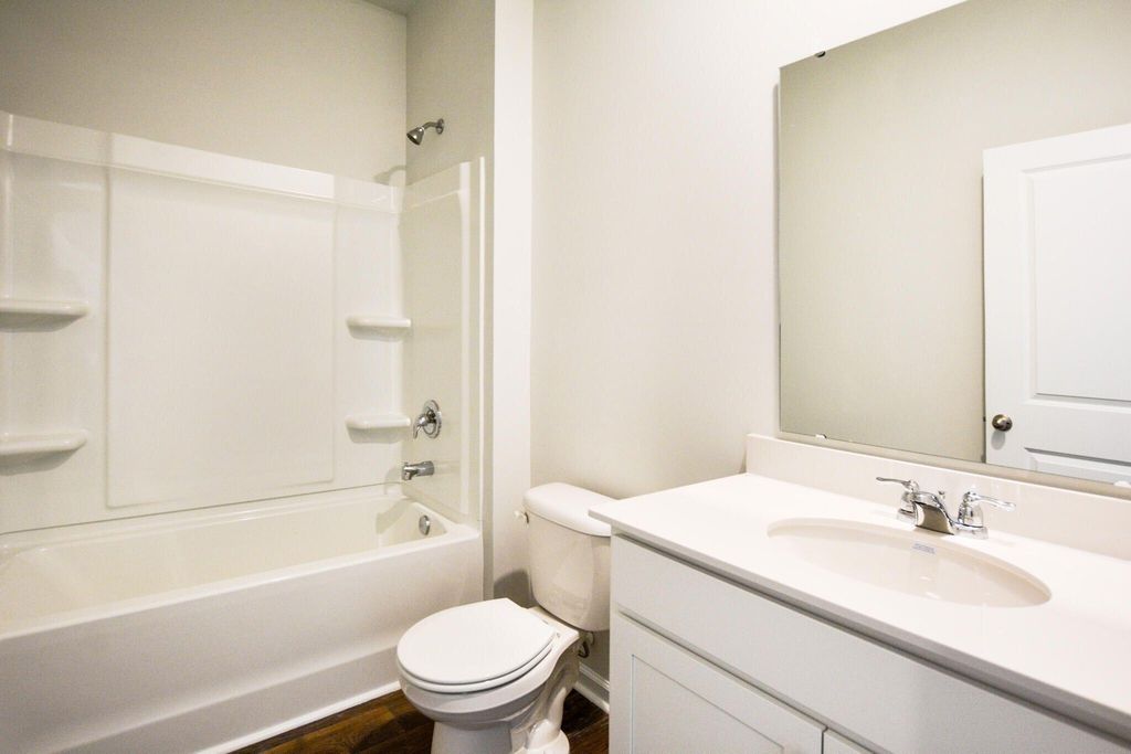 Image 14 of property listing at 411 Zenith Boulevard, Summerville, SC 29486