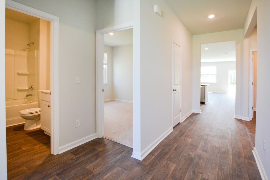 Image 3 of property listing at 411 Zenith Boulevard, Summerville, SC 29486